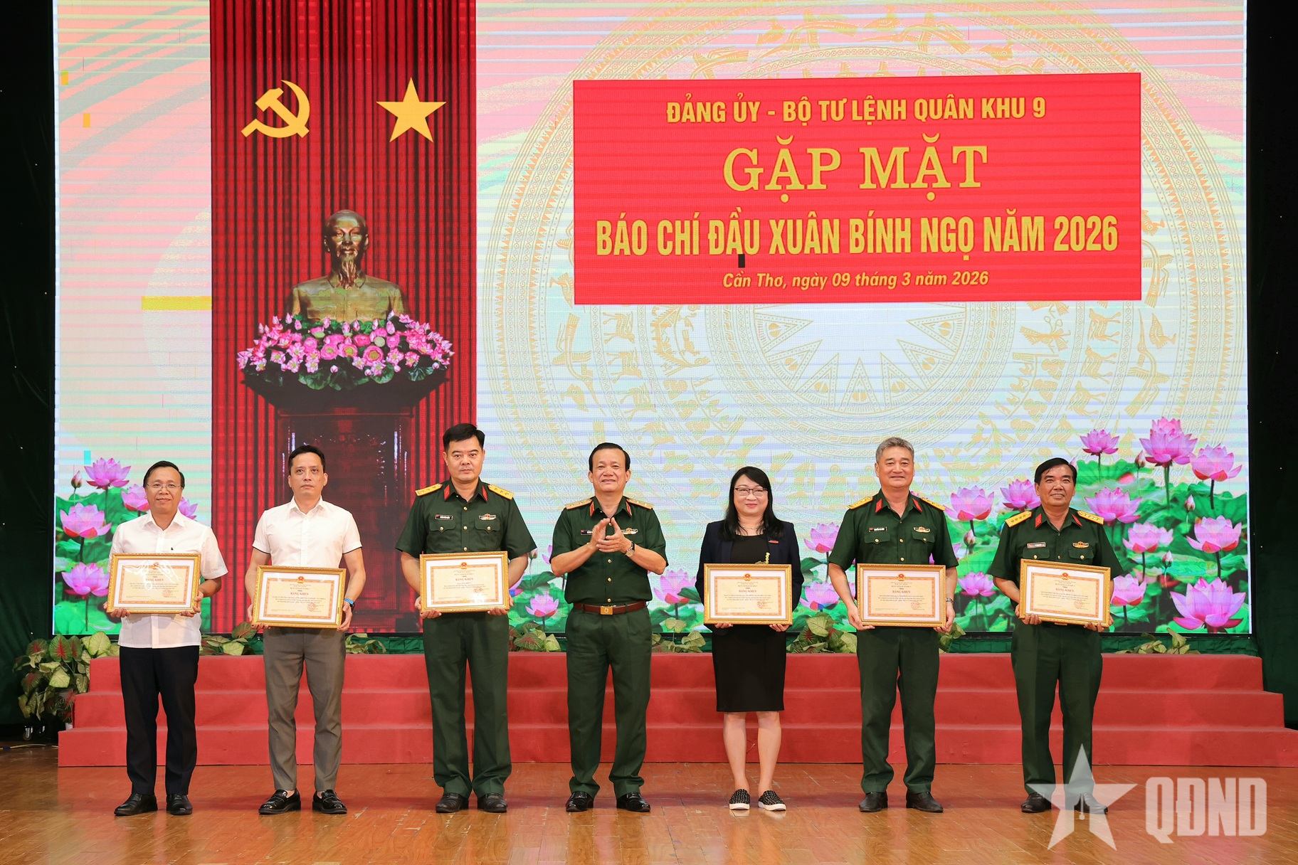 Quân khu 9: Đẩy mạnh công tác phối hợp tuyên truyền các hoạt động quân sự, quốc phòng